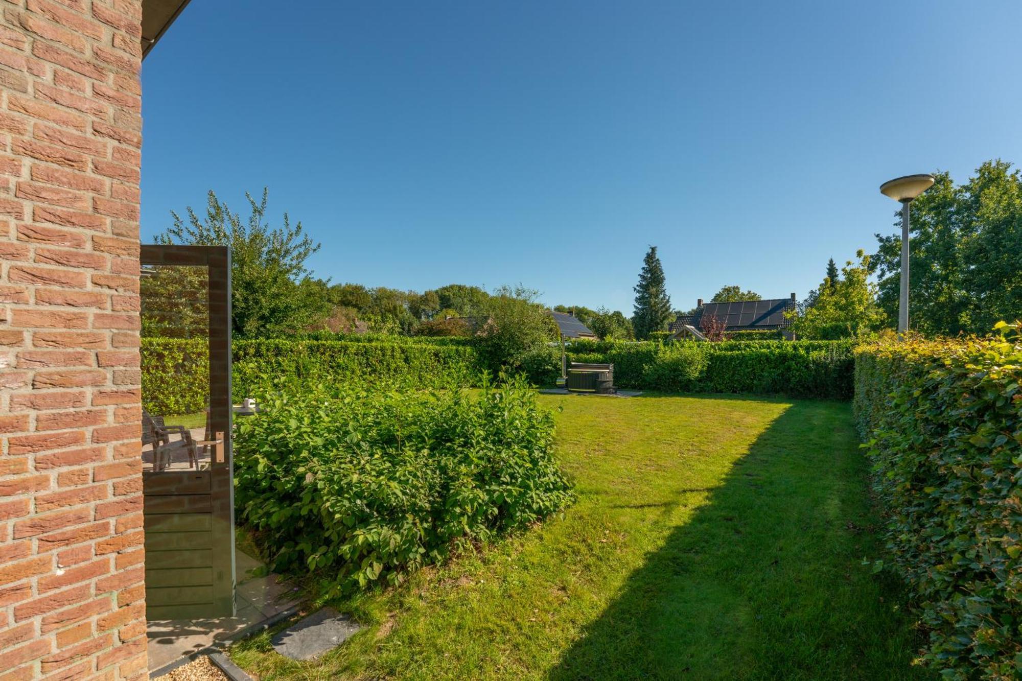 6P Vrijstaand Huis Met Royale Tuin En Hottub Ewijk Exterior photo